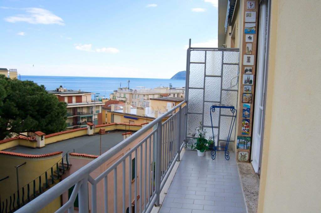 Plurilocale In Zona Levante Vista Mare Agenzia Immobiliare